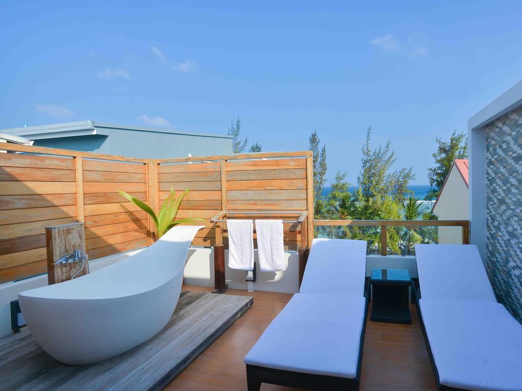 Coconut Tree Hulhuvilla 4*